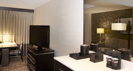 Embassy Suites Las Vegas Room Type - 2 DBL STE ACC NO SMOK