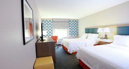 Hampton Inn & Suites Tampa Wesley Chapel Room Type - 2QN MOB HEAR ACC RI-SHW NS