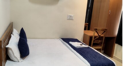 Poonam Guest House Retreat Room Type - Deluxe room ac Poonam Guest House Retreat Room Type - Deluxe room ac