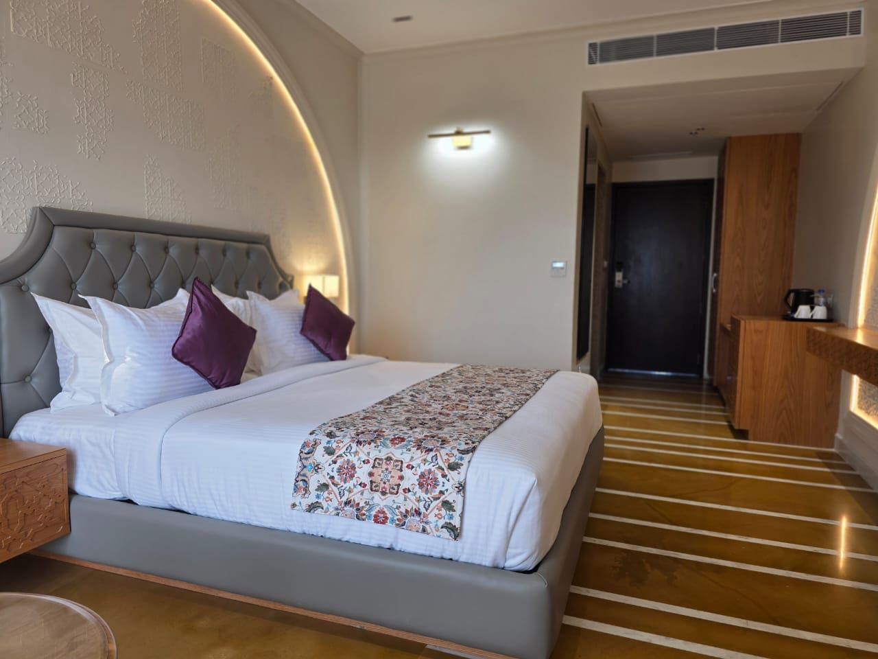 MYSA RESORT & SPA - Tap to explore photos