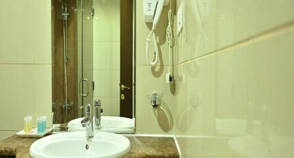 Hayah Plaza Hotel Room Type - Double Room