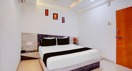 Collection O Sunset Point Pangari Formerly Riveria Room Type - Deluxe Room