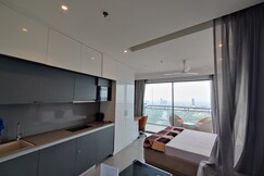 Panoramic Luxury River View Studio