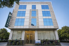Hotel D' Capitol - Delhi Airport