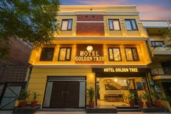 Fabhotel Golden Tree