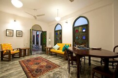 SARAI KHAAS 1 @ Hauz Khas Village