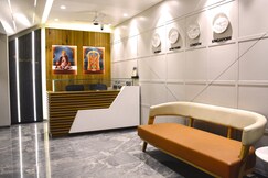 Samarth Lodge ( Samarth Inn)