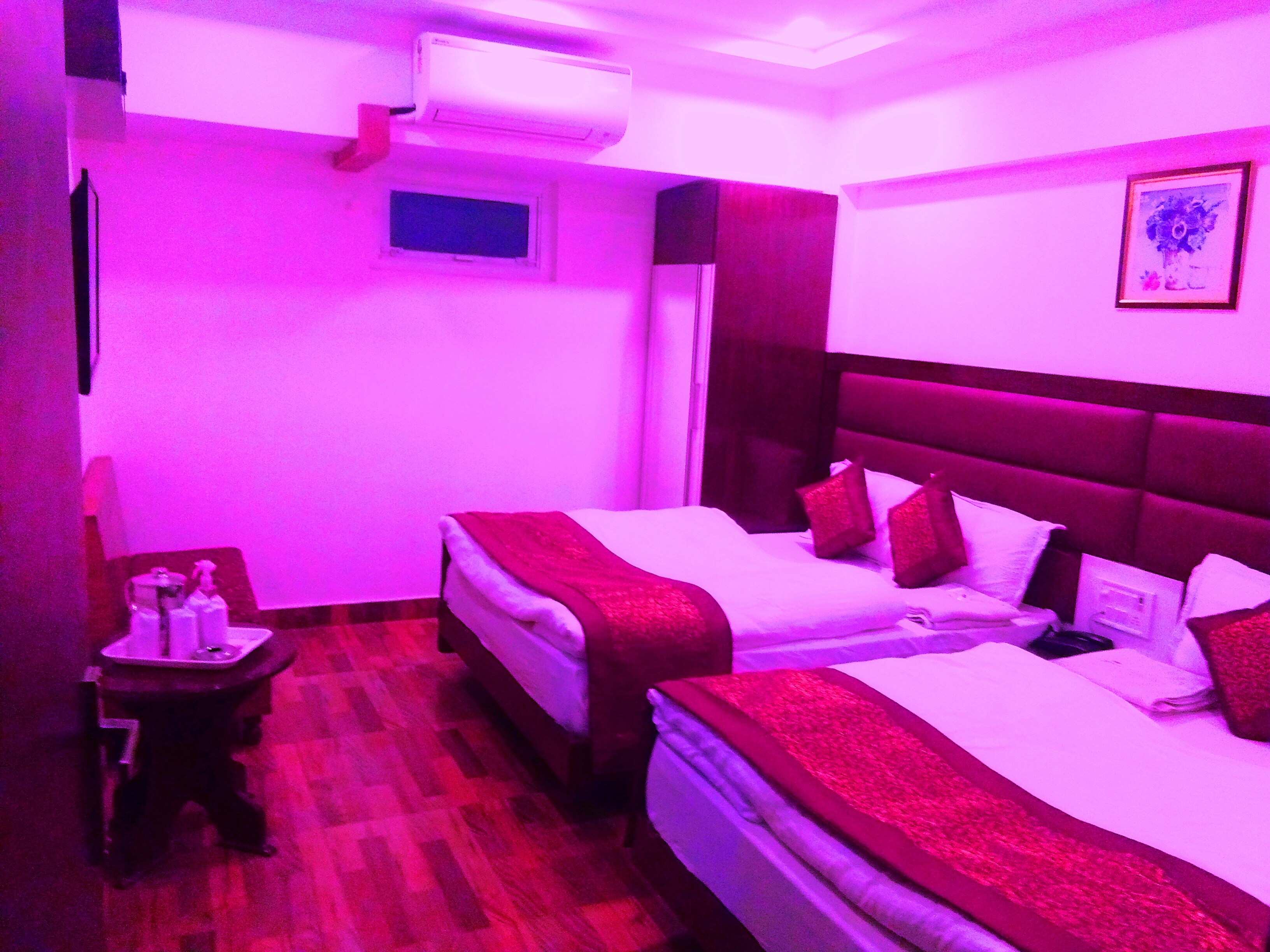 Hotel Dream Palace @ New Delhi Railway station - Tap to explore photos