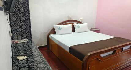 Thekkady Arasi Room Type - Deluxe Room