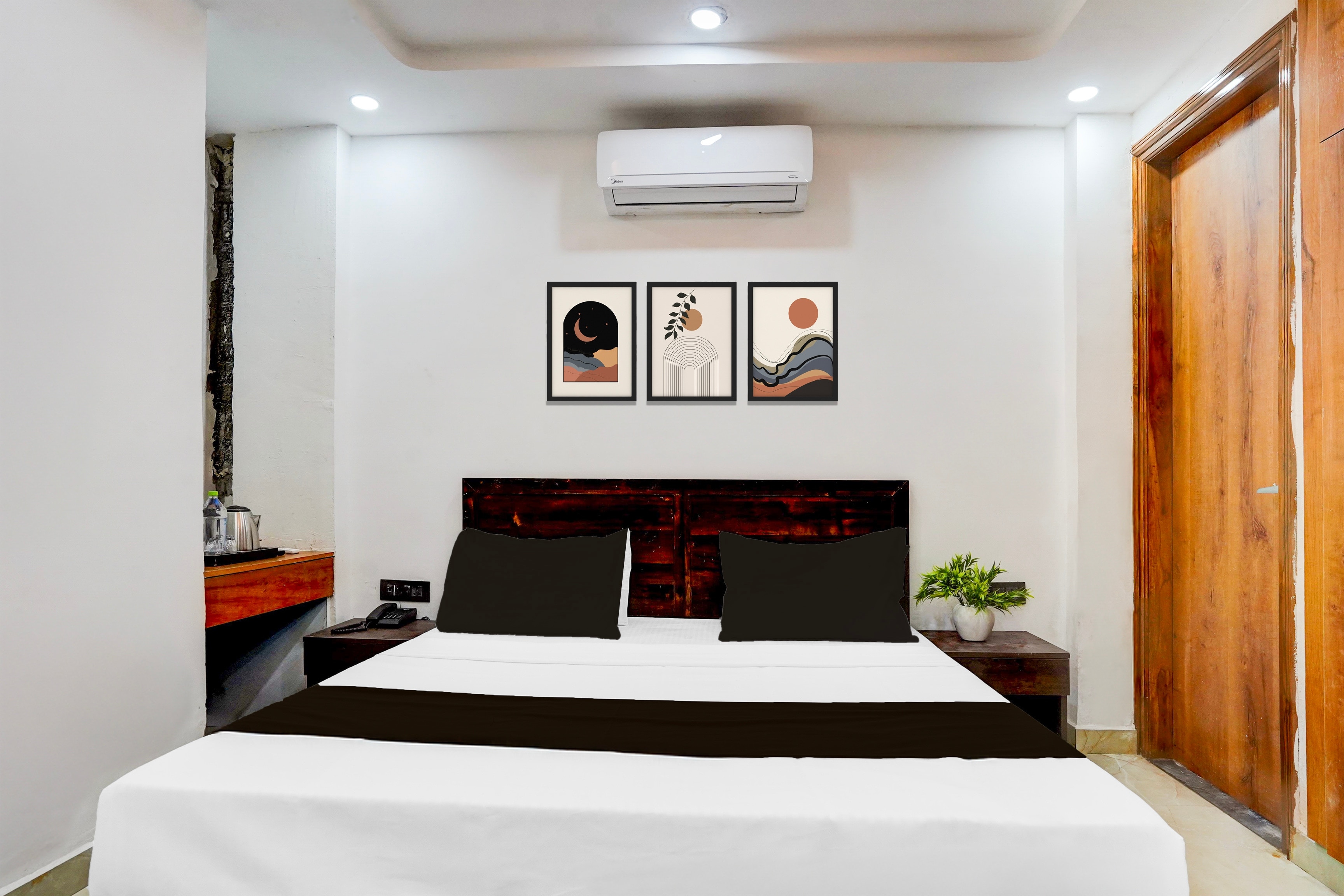 Townhouse Sector 143B Noida - Tap to explore photos