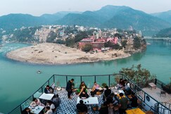 Joey's By The Ganges