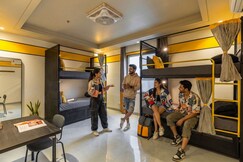 The Hosteller Delhi, International Airport