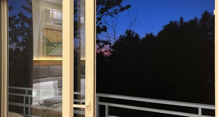 Heryk Hillview Hotel Room Type - Sunset Room