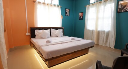 Casa Felice D Villa Room Type - Deluxe Room No. 11 with AC and Attach Washroom 