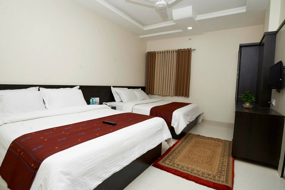 Hotel Shanti Kamal by lumora Inn - Tap to explore photos