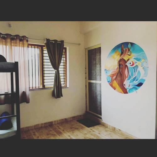 Shivam BnB Hostel - Tap to explore photos