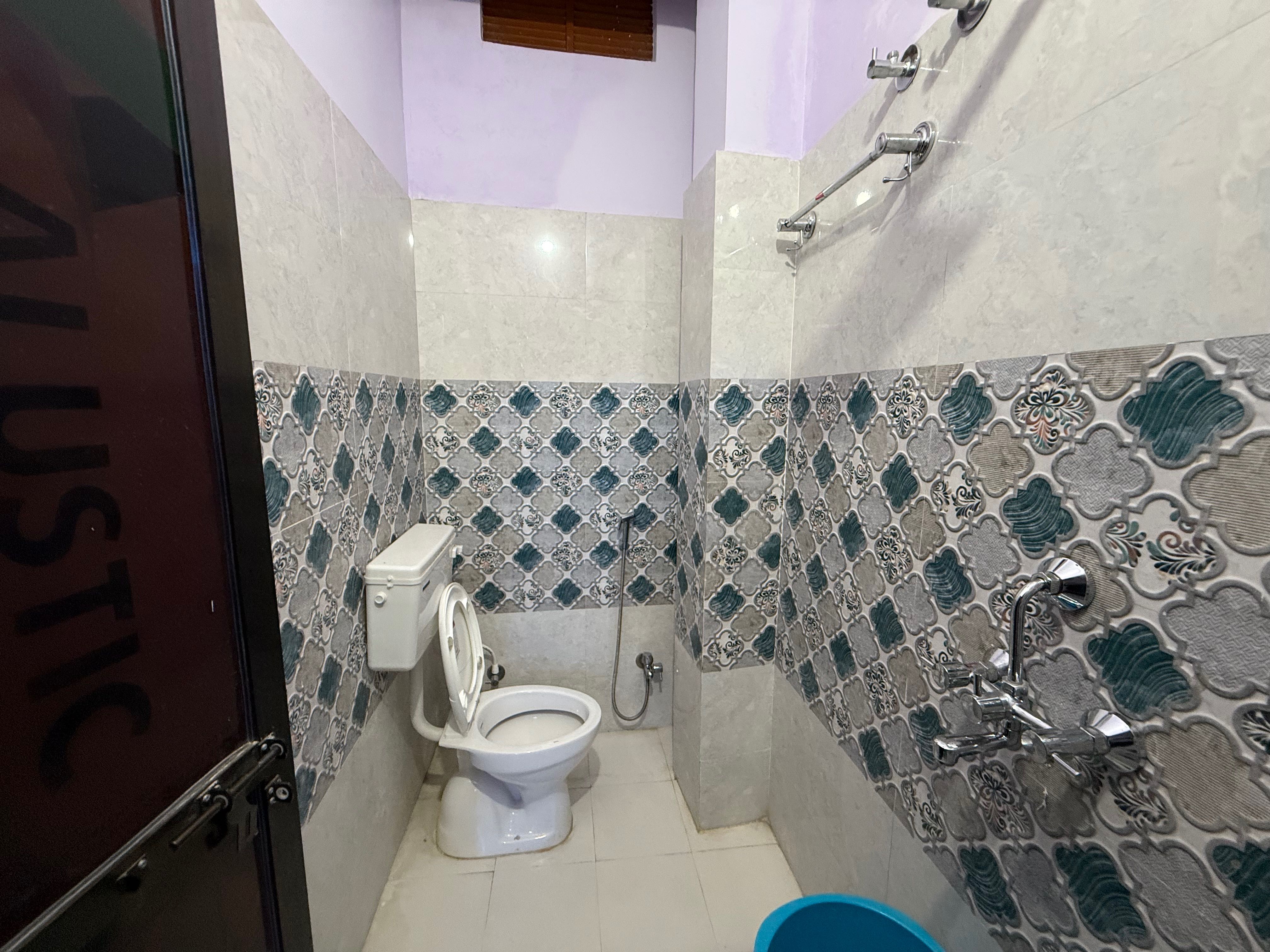 Hotel O Ashirwad Guest house - Tap to explore photos