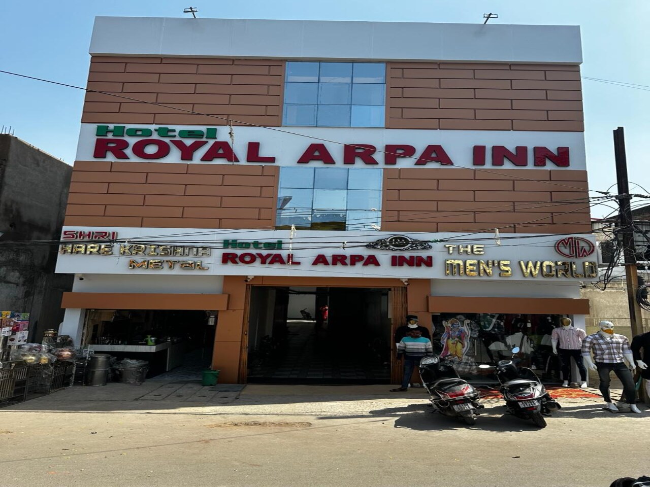 Hotel Royal Arpa Inn - Tap to explore photos