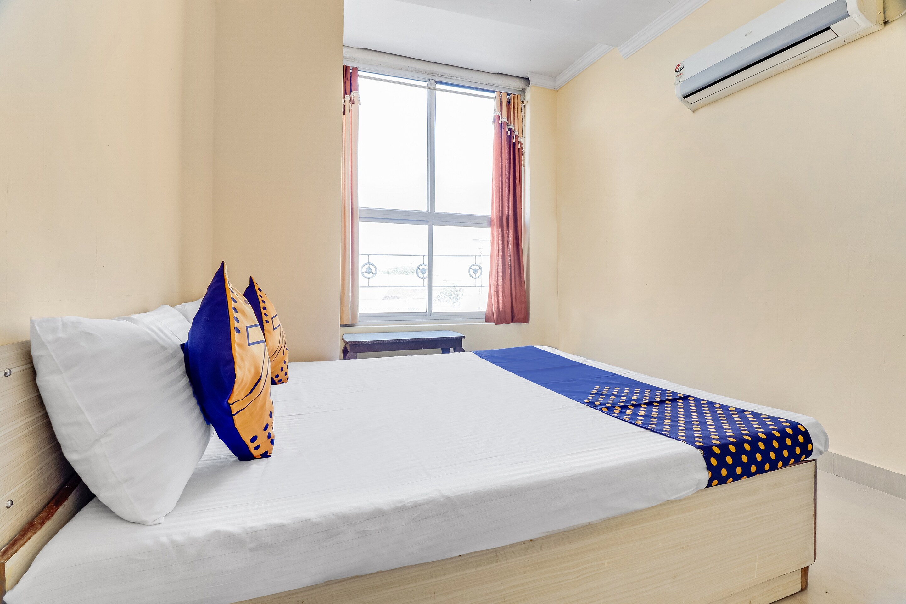 Hotel Red Chilli - Tap to explore photos