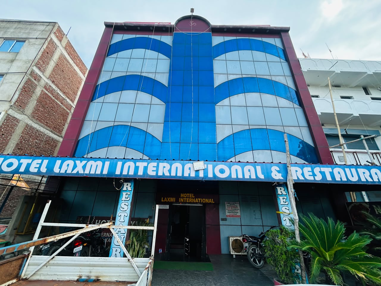 HOTEL LAXMI INTERNATIONAL - Tap to explore photos