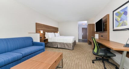 Holiday Inn Express & Suites - Ogallala Room Type - 1 King Suite Sofa Bed Holiday Inn Express & Suites - Ogallala Room Type - 1 King Suite Sofa Bed