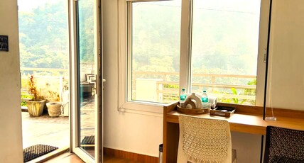 Home on the Ganges Room Type - Terrace with Ganges view AC Room