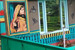 ROYAL BUCKS CAFE &HOMESTAY