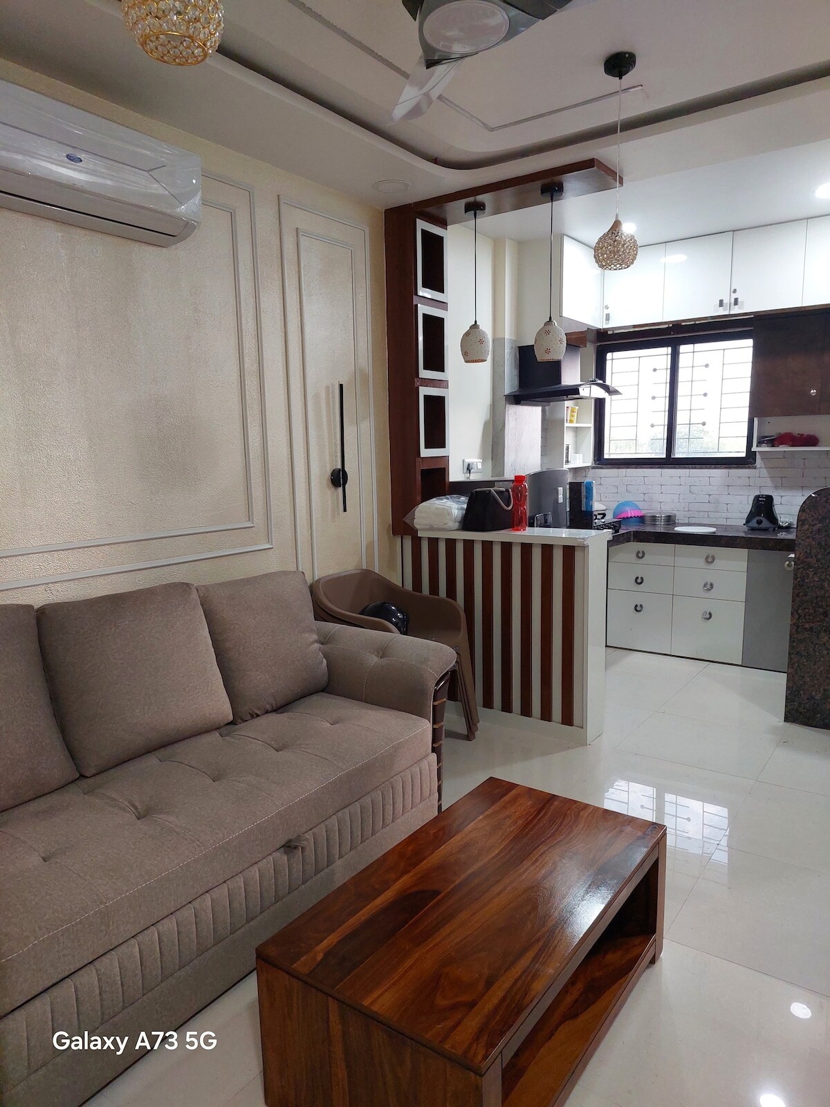The Pinnacle Retreat Premium AC Entire Appartement - Tap to explore photos