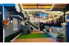 Da Java 18 hostel Chikmagalur