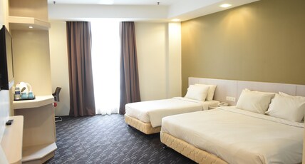 Palette KL Sentral Station Formerly Scott Hotel Room Type - Suite Triple