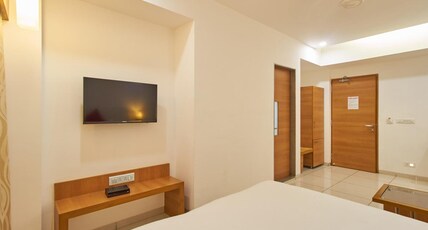 Hotel Ashray Inn Room Type - Executive Room
