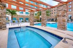 Holiday Inn Express & Suites Gainesville I-75