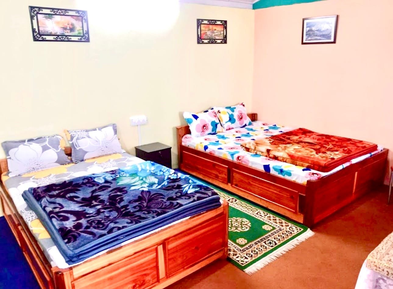 Tinchuley Himalayan Homestay - Tap to explore photos