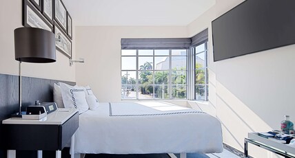 Gale South Beach, Curio Collection by Hilton Room Type - 1 KING SIGNATURE