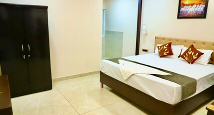 Gokulam Grand Room Type - Standard Double room AC