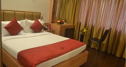 Hotel Plaza - Chembur Room Type - Deluxe Double-Bed Room