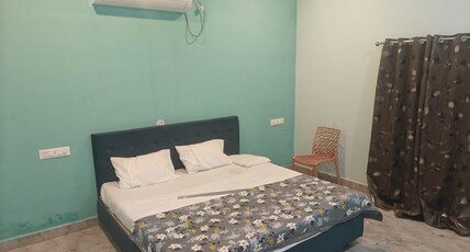 Drishyam Hotel & restaurant Room Type - Bedroom 102