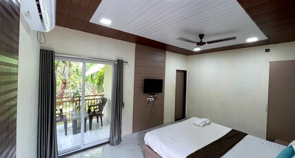 Lotus Holiday Resort Room Type - Nature View Couple Cottage With Balcony (2 Person)