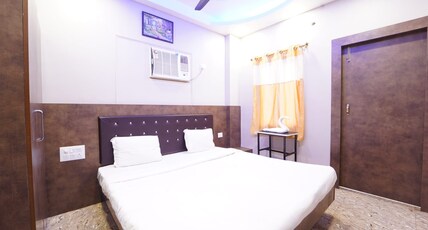 SHARSH BANQUET HALL Room Type - King Bed Room with Balcony