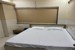 Milan Guest House Mumbai