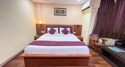 Hotel Arya Palace  Room Type - SUPER DELUXE ROOM