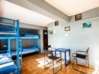 Bunkotel (Bunk@4&6) - Tap to explore photos