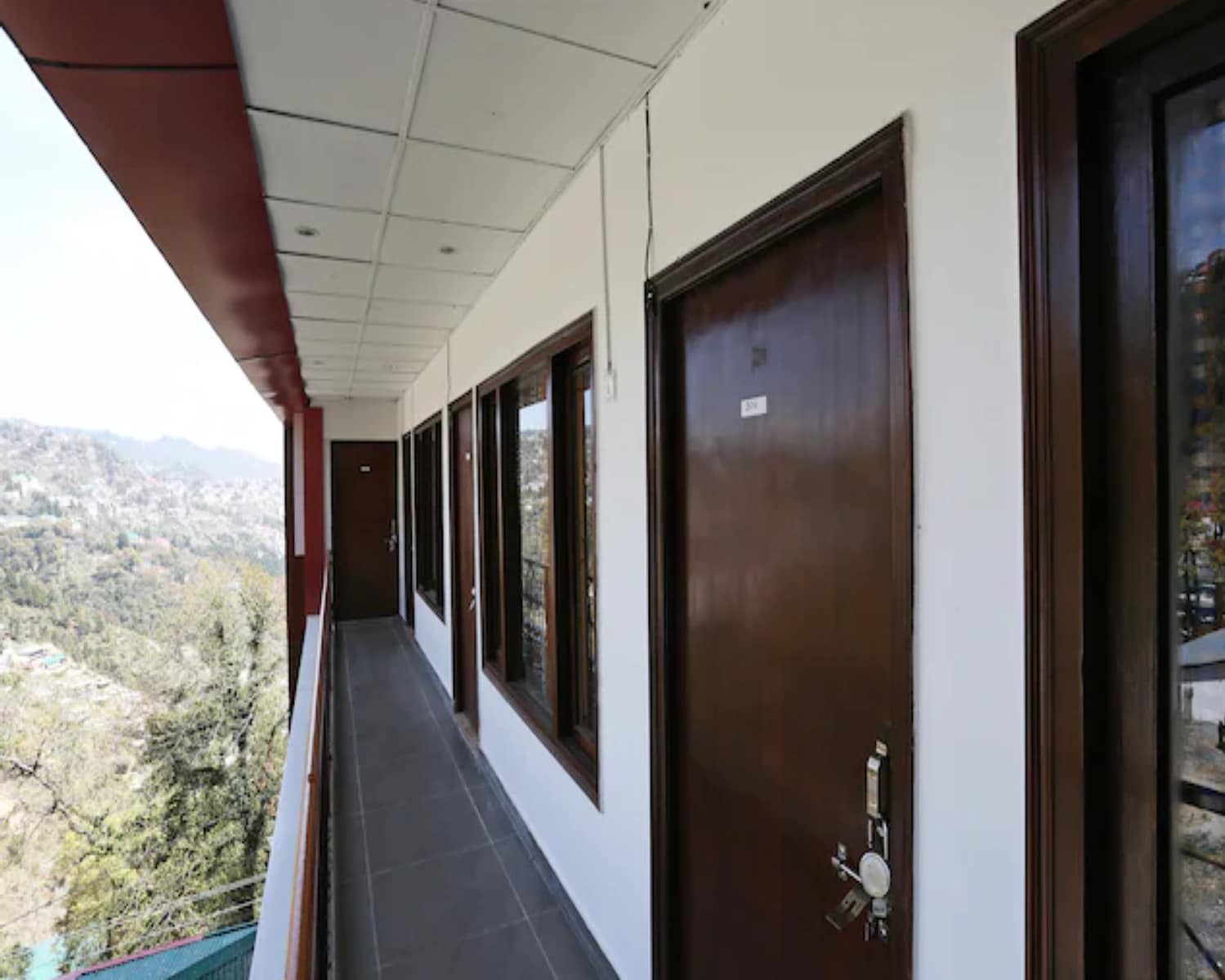 Hotel Welcome - Tap to explore photos