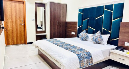 Hotel Golden Oasis Room Type - Super Deluxe Ac Double Bed Room