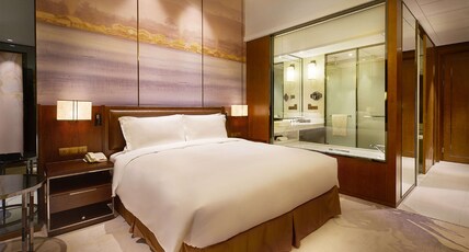 Doubletree By Hilton Ningbo Beilun Room Type - KING DELUXE ROOM