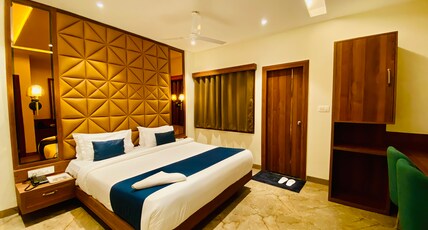The Velar Hotel, Vijay Nagar Room Type - Executive Room