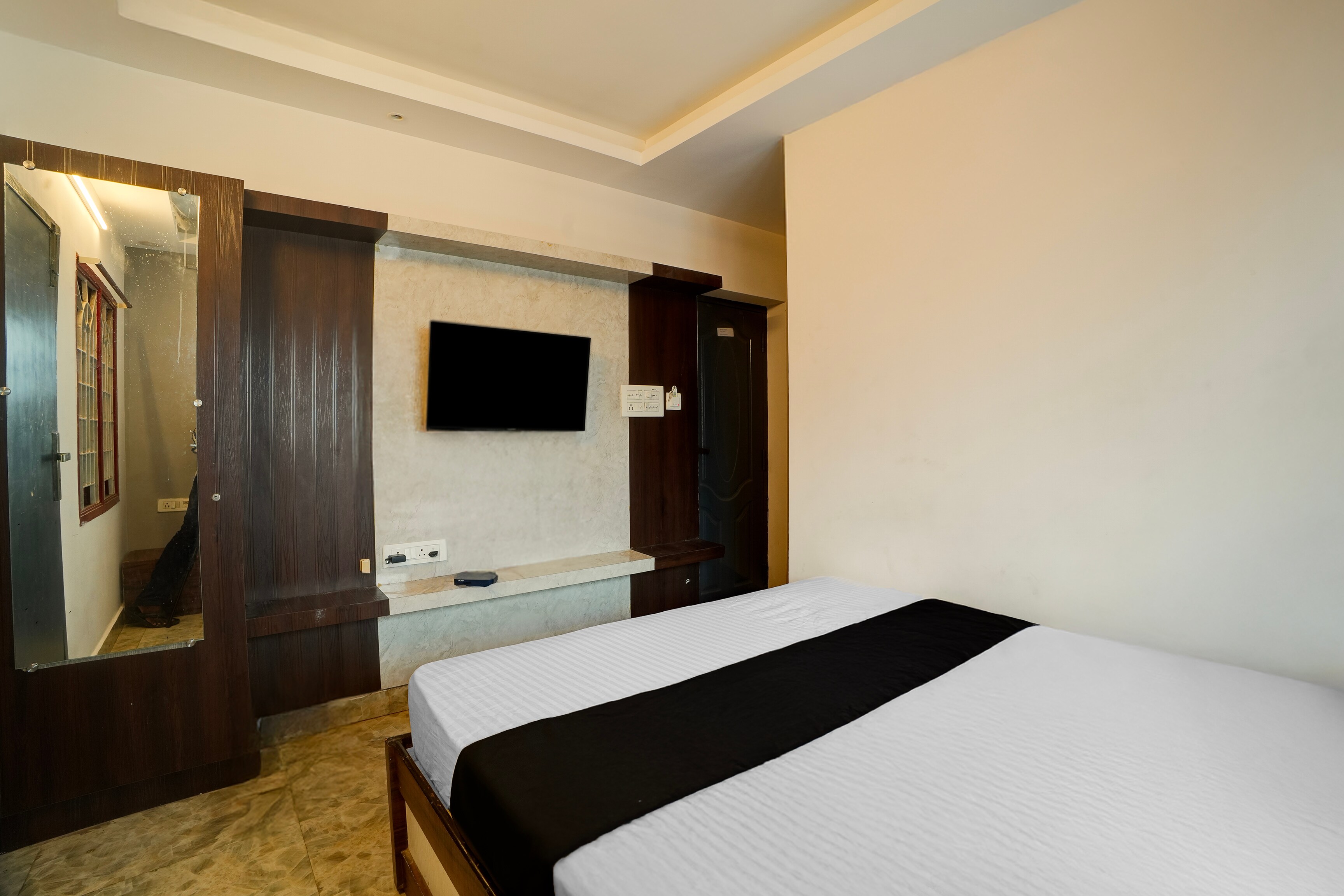 Hotel O Arunachala Residency - Tap to explore photos