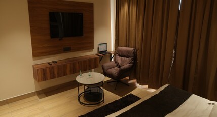Vardaan Residency Room Type - Deluxe Room