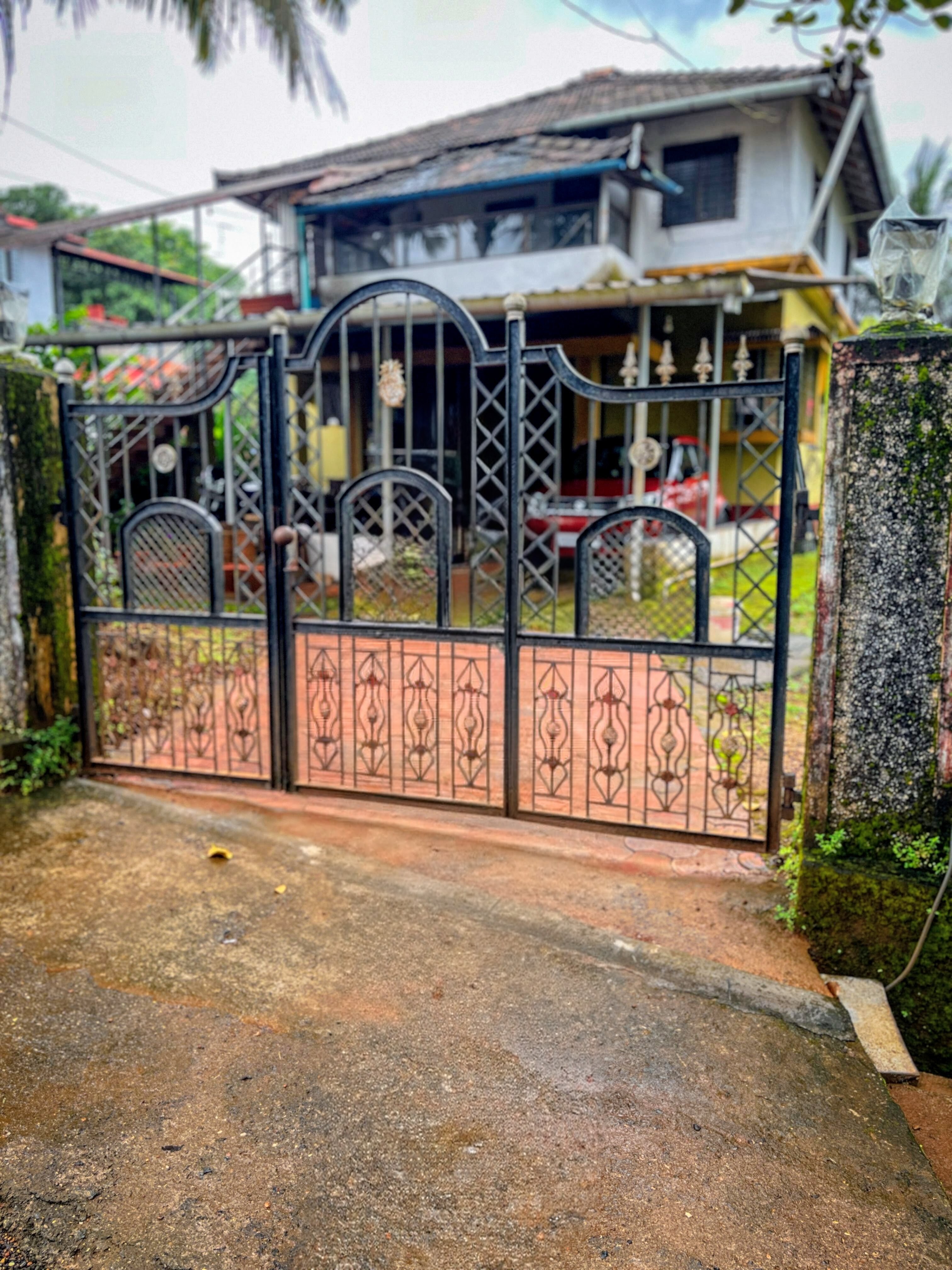 Pushkar Nivas Home Stay Anita Salgaonkar - Tap to explore photos