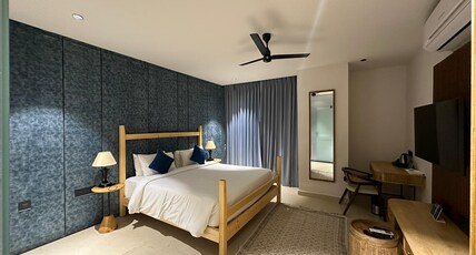 V HOTELS AND RESORTS Room Type - Executive Room